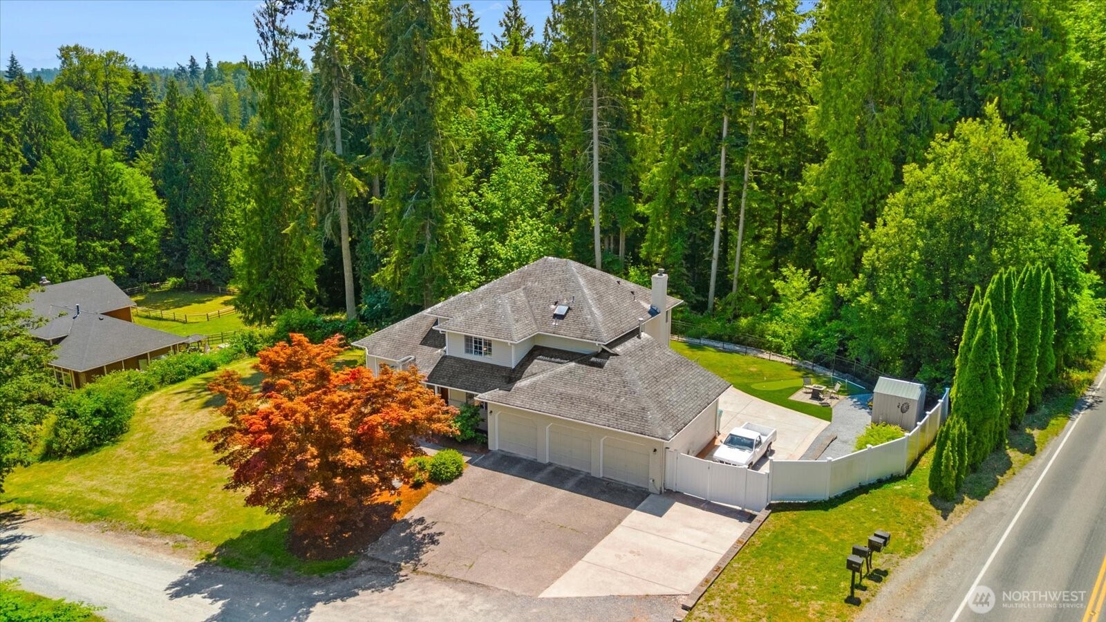 18223 Yew Way Property Photo 1