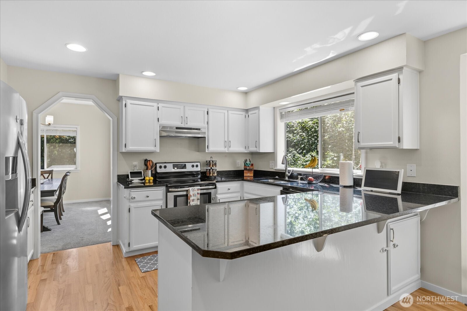 18223 Yew Way Property Photo 12