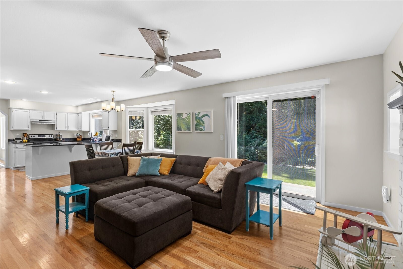 18223 Yew Way Property Photo 17