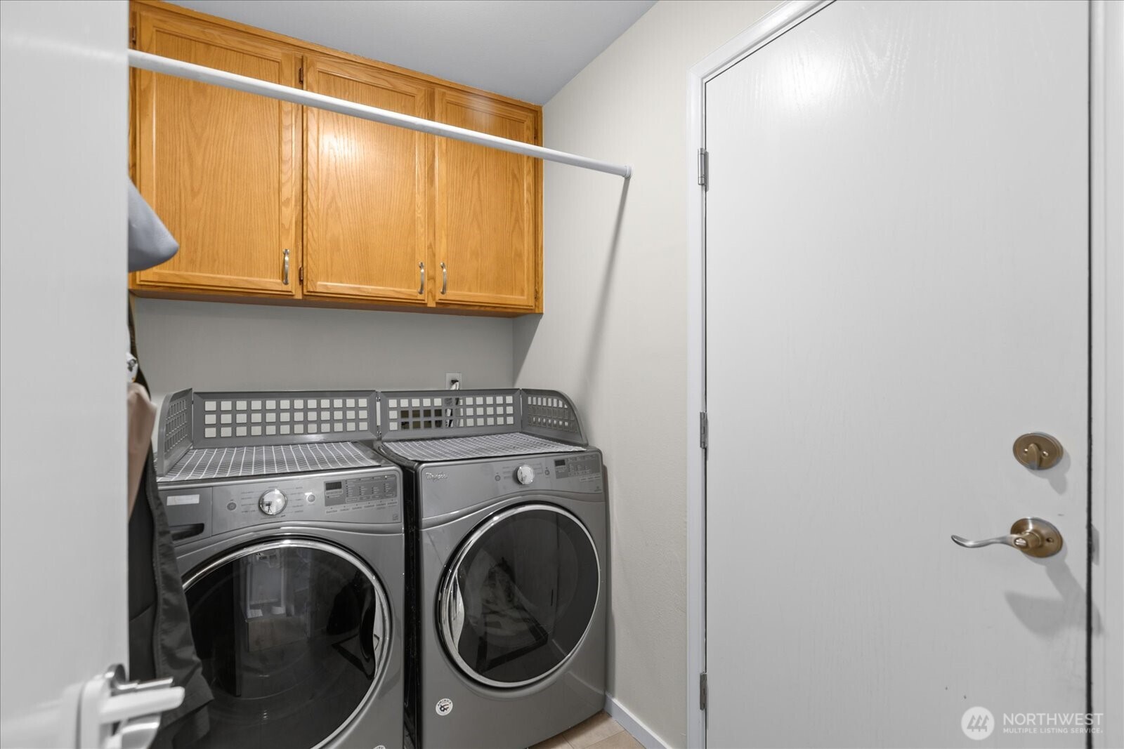 18223 Yew Way Property Photo 21