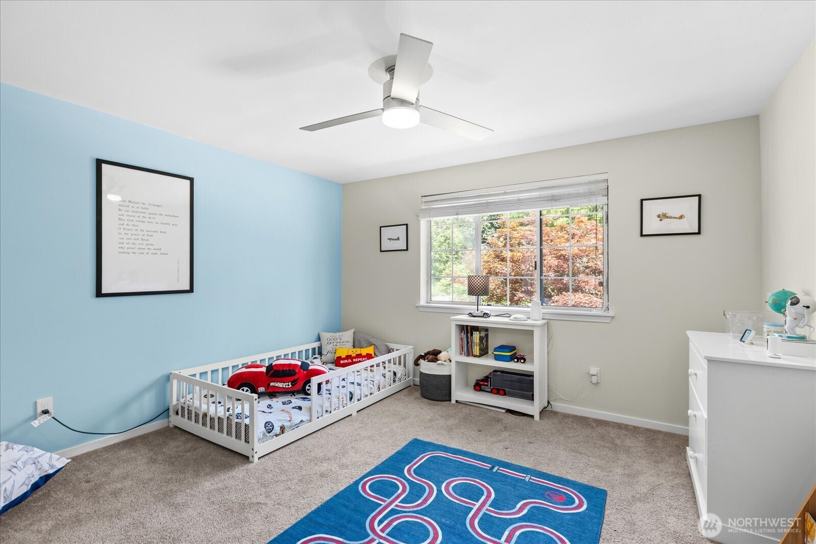18223 Yew Way Property Photo 28