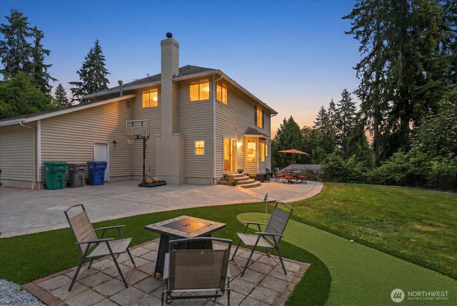 18223 Yew Way Property Photo 32