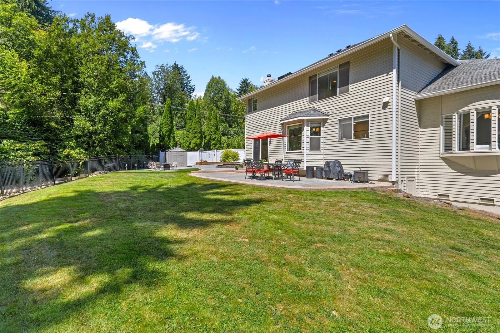 18223 Yew Way Property Photo 34