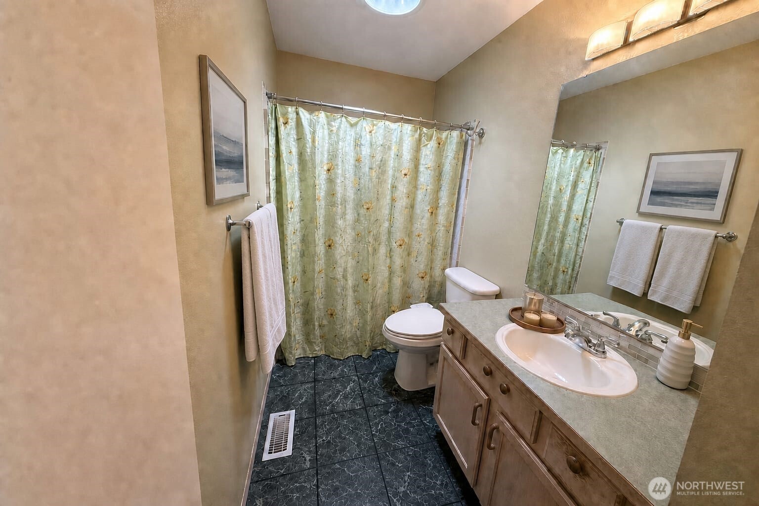 5208 213th Place Property Photo 16