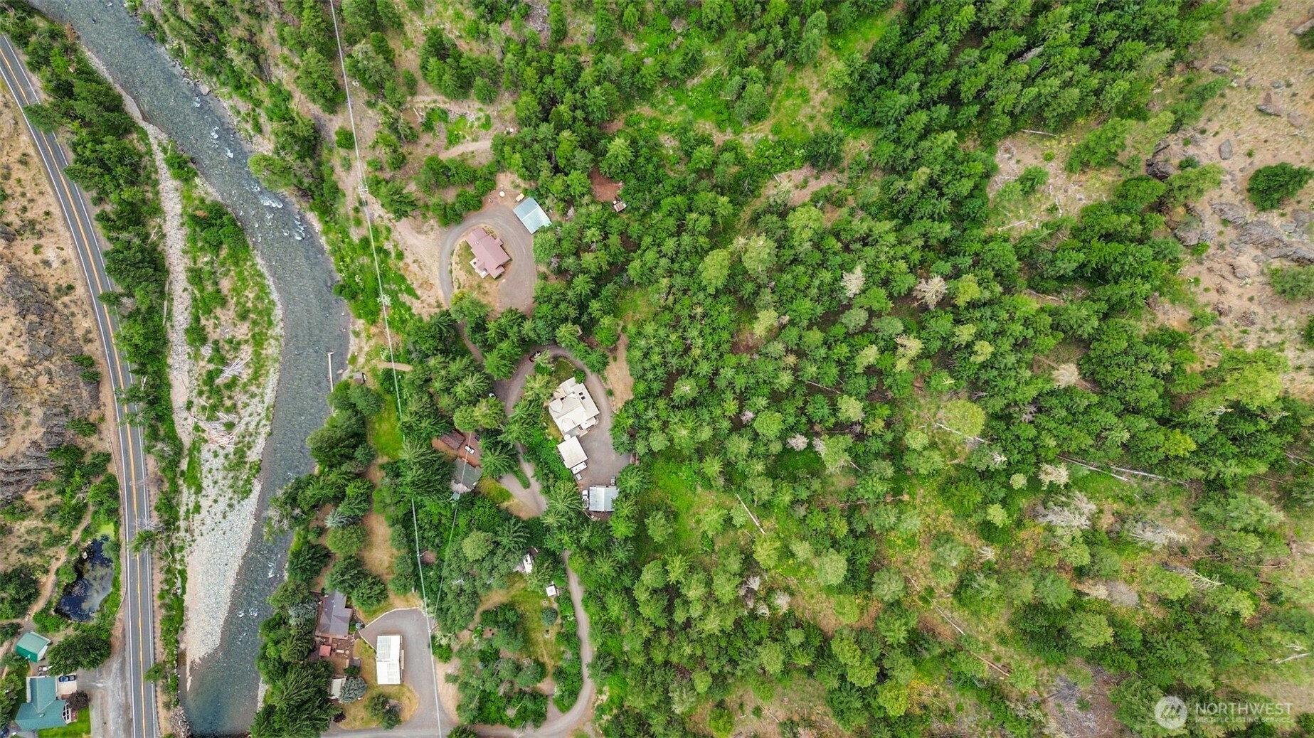 170 Deer Cove Lane Property Photo 6