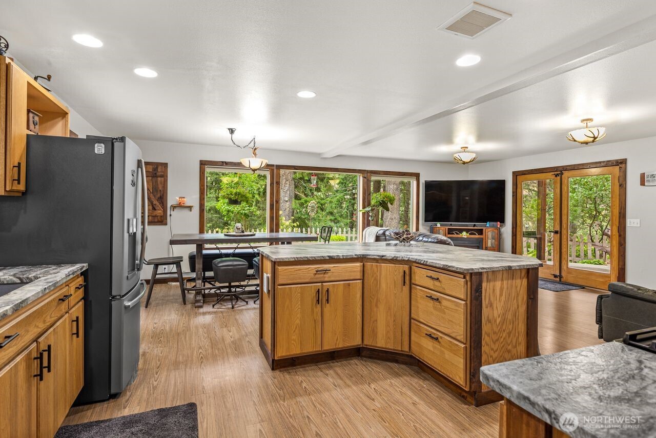 170 Deer Cove Lane Property Photo 14