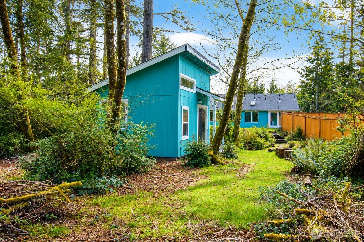 744 Se Evergreen Avenue Property Photo 17