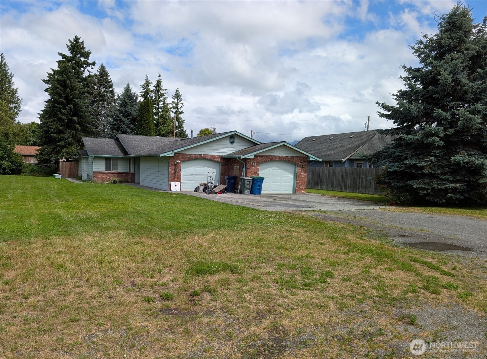 316 W Munro Street Property Photo 1