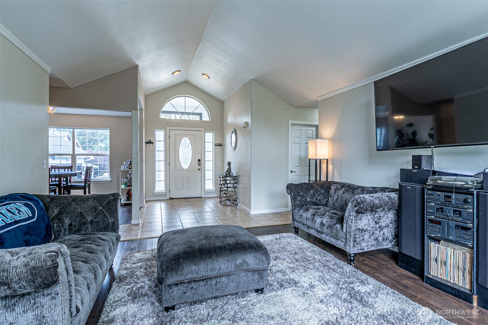 11218 215th Avenue Property Photo 6