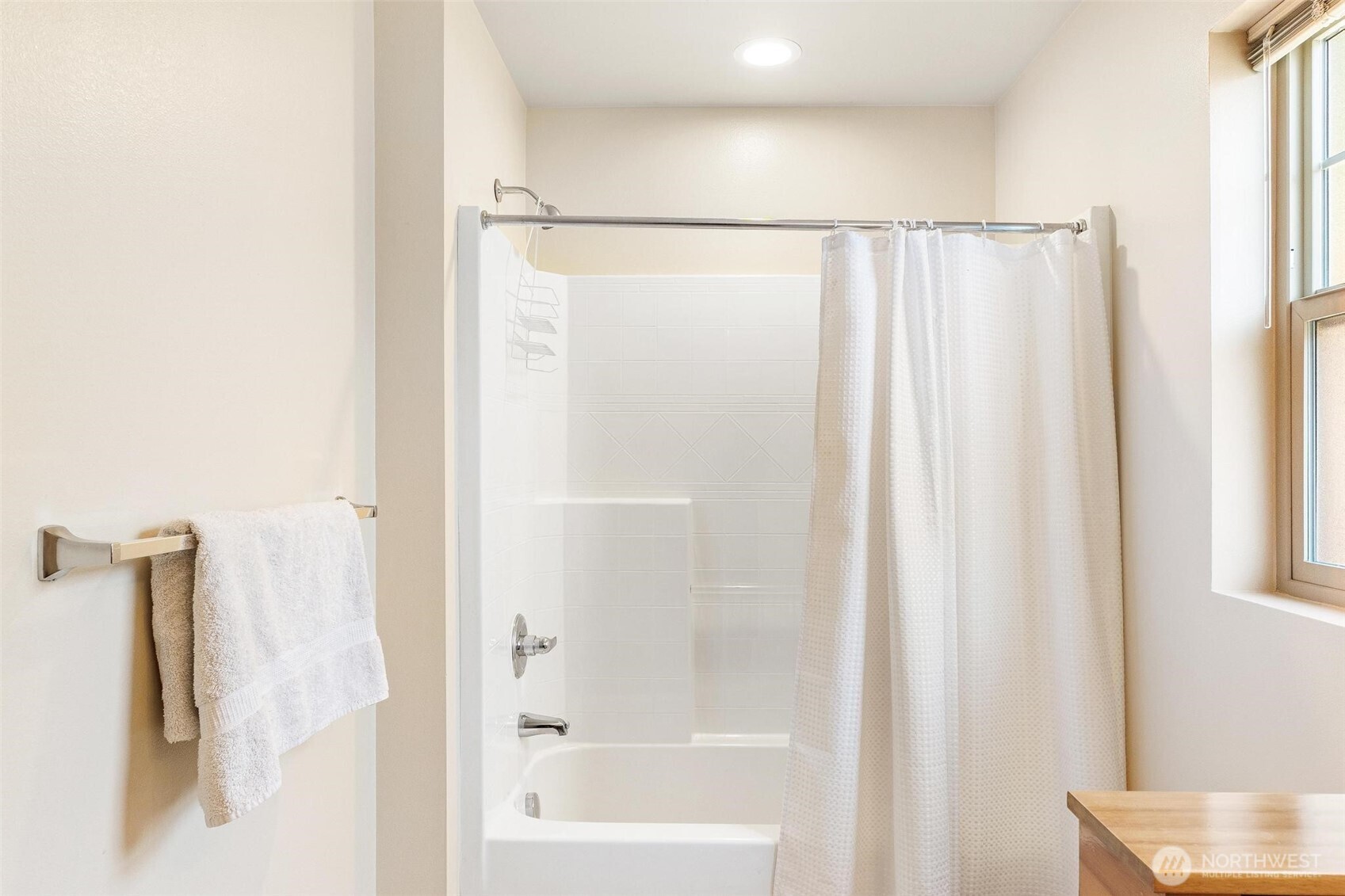 6617 198th Place Property Photo 28