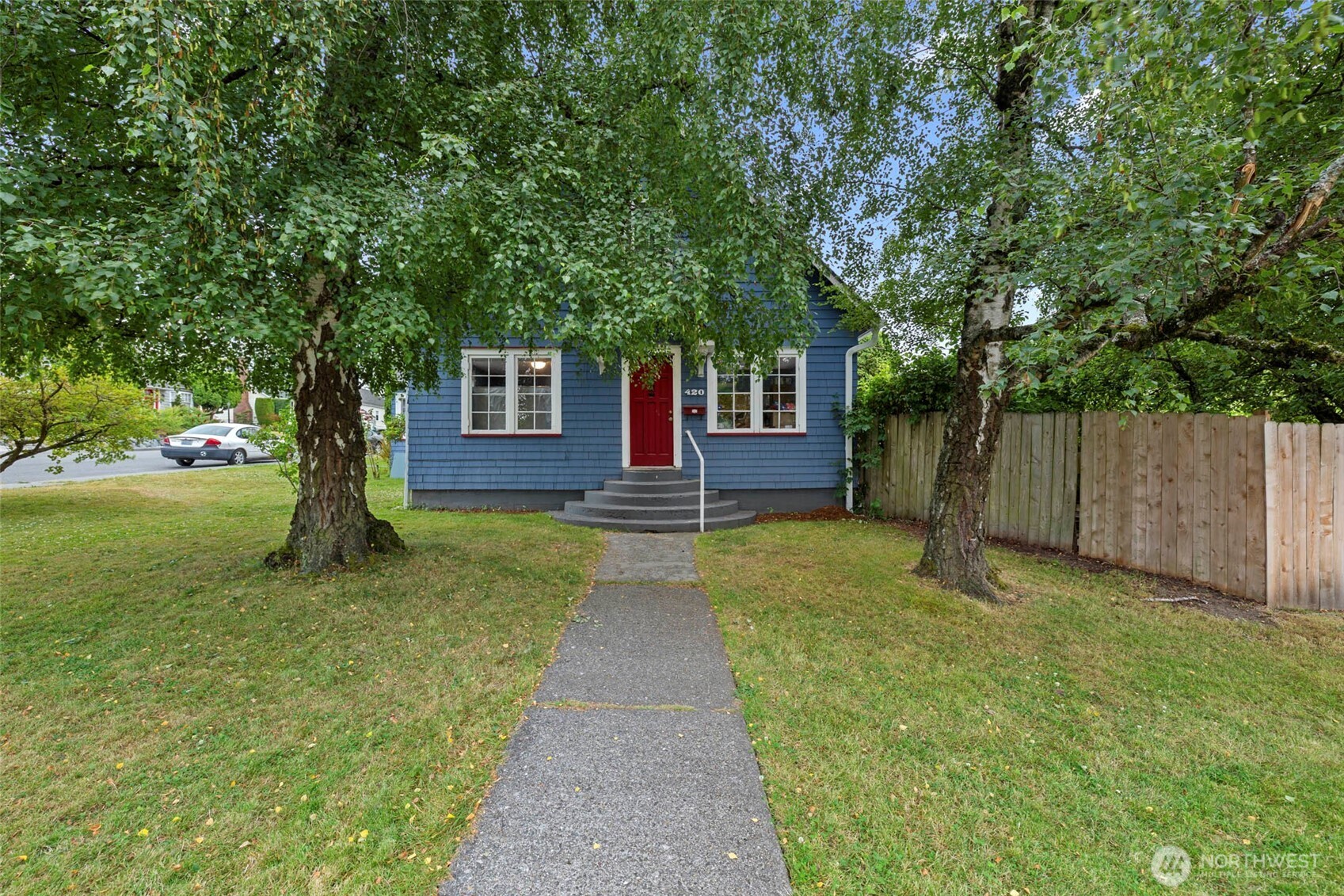 420 Warren Street Property Photo 1