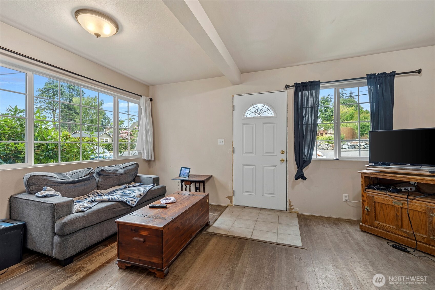 420 Warren Street Property Photo 15