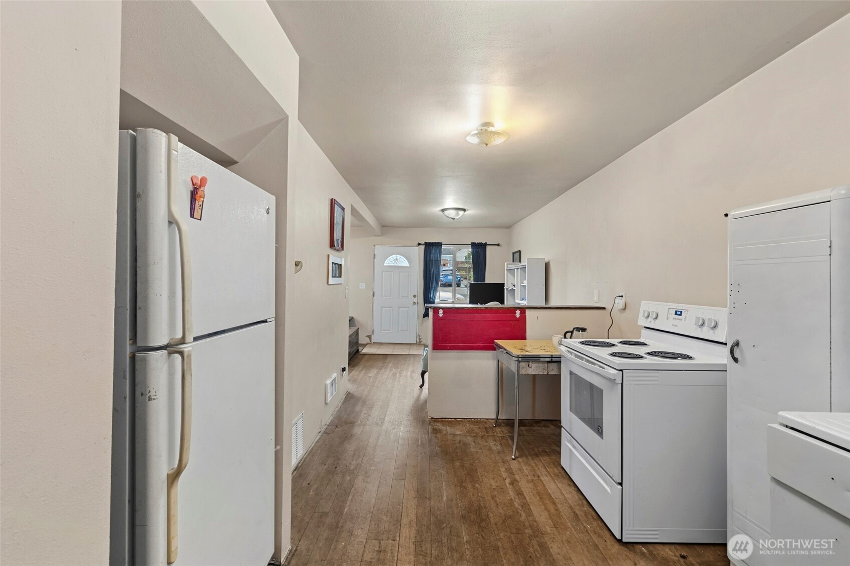 420 Warren Street Property Photo 17