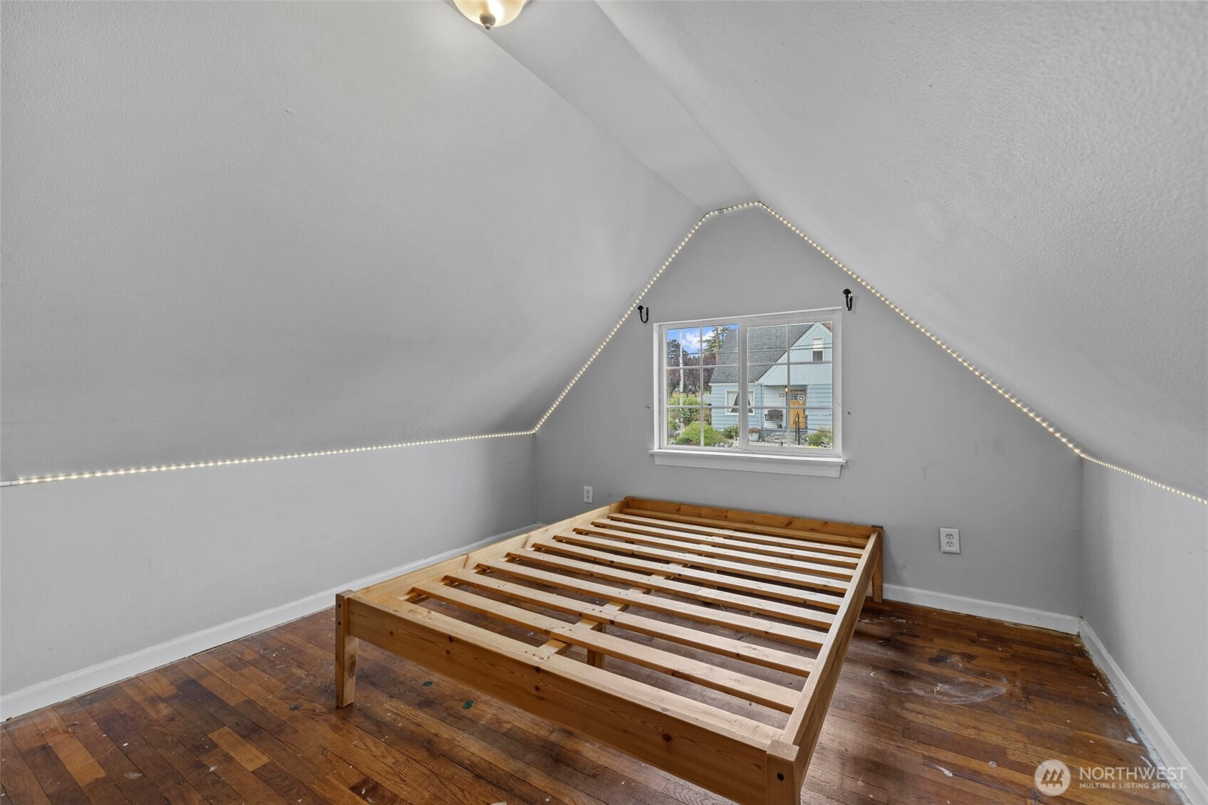 420 Warren Street Property Photo 21