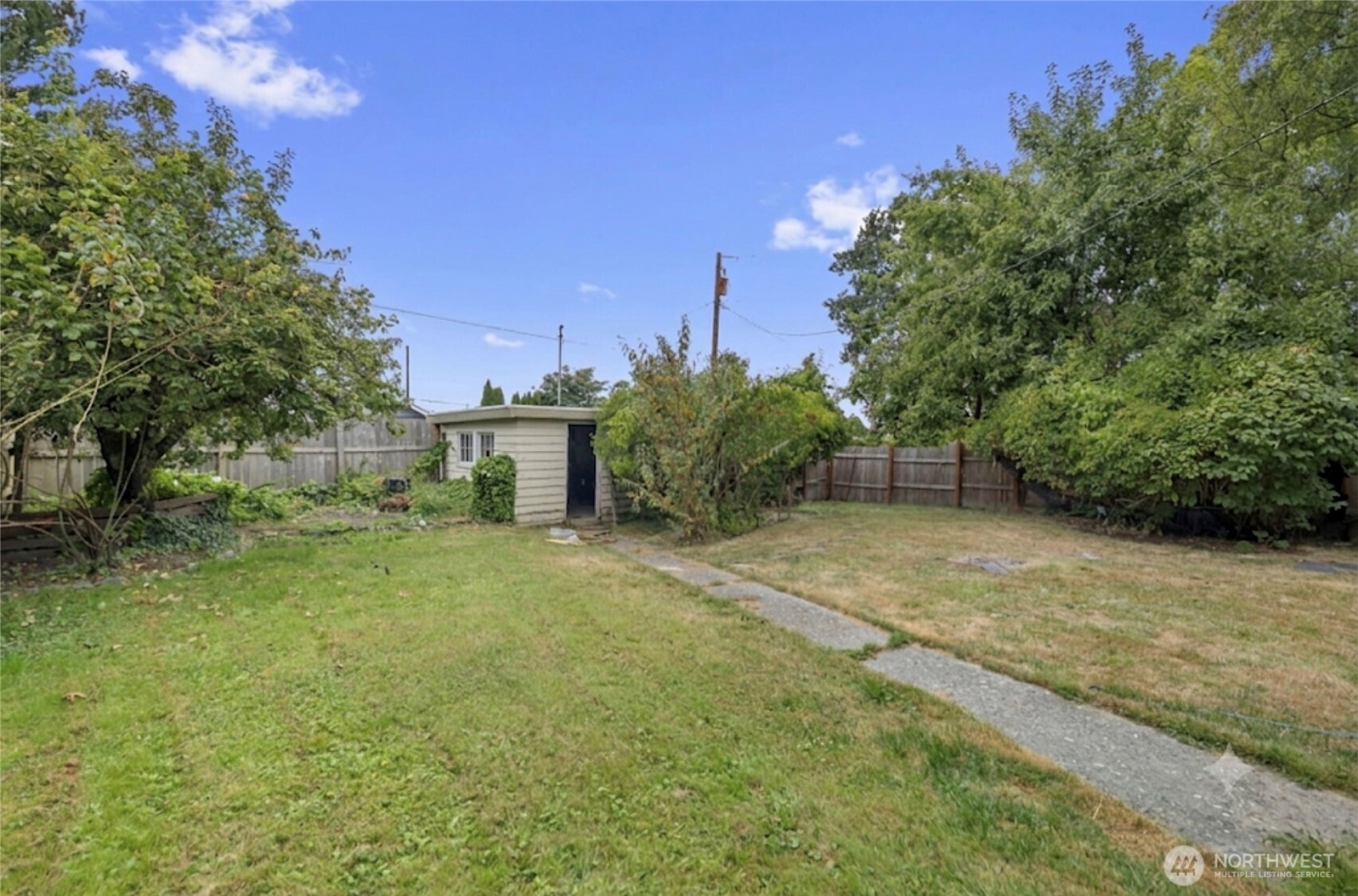 420 Warren Street Property Photo 36