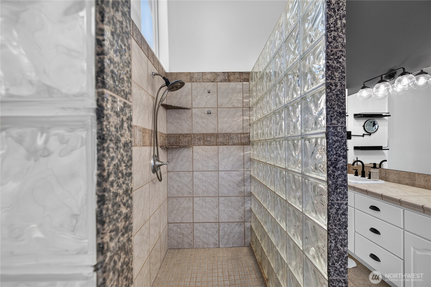 2203 22nd Street Property Photo 29