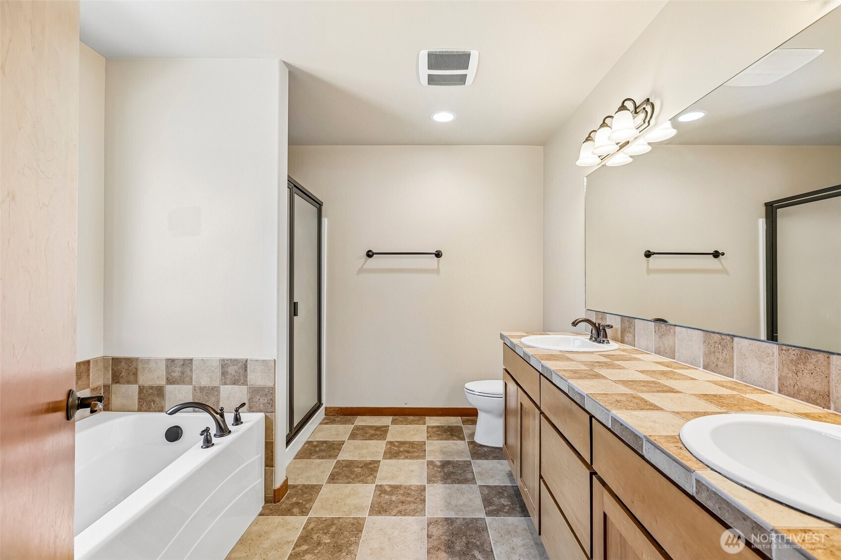 18915 42nd Drive Property Photo 16
