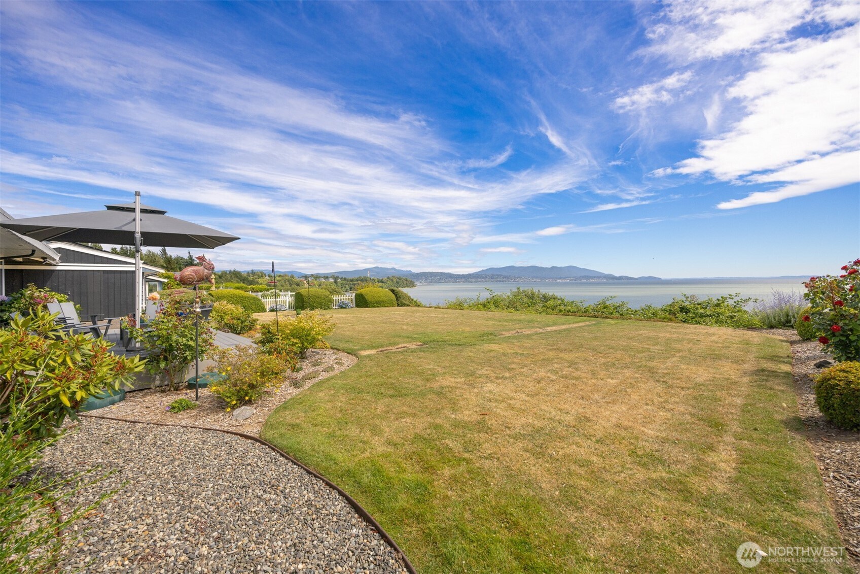 3919 Cliffside Drive Property Photo 4