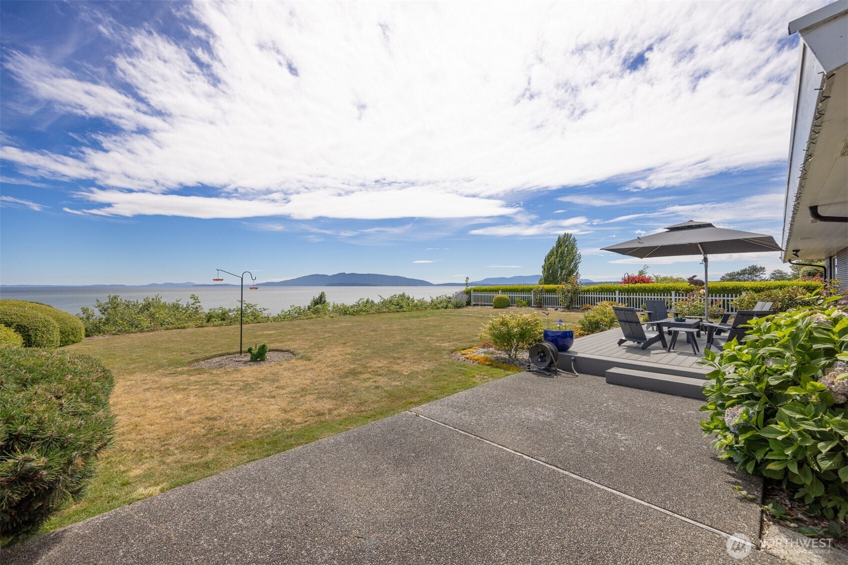 3919 Cliffside Drive Property Photo 5