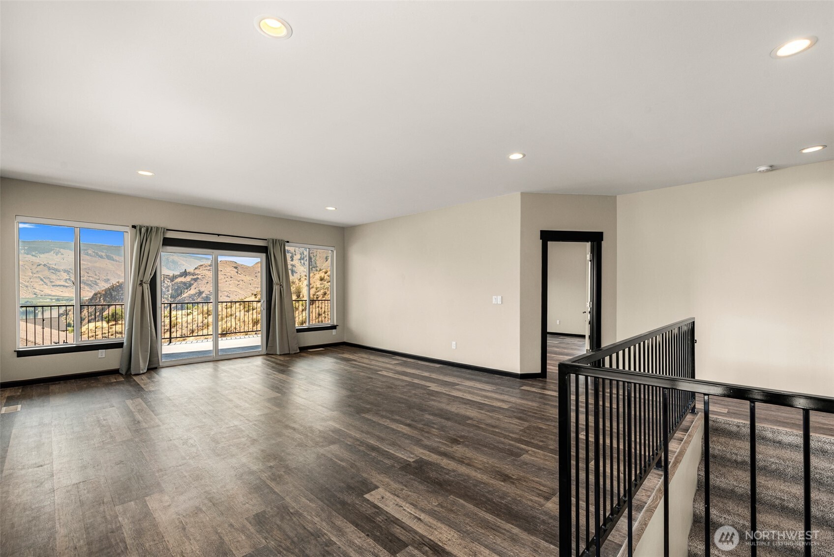 9971 Saska Way Property Photo 10