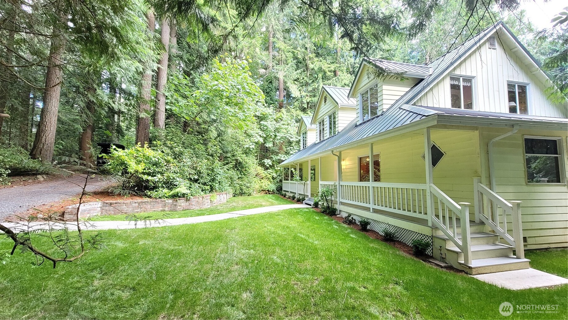 2015 290th Avenue Property Photo 3