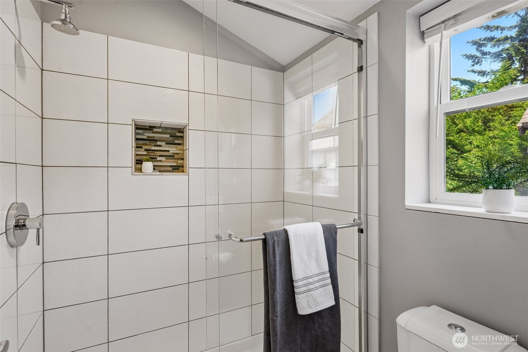 9423 Roosevelt Way Property Photo 17