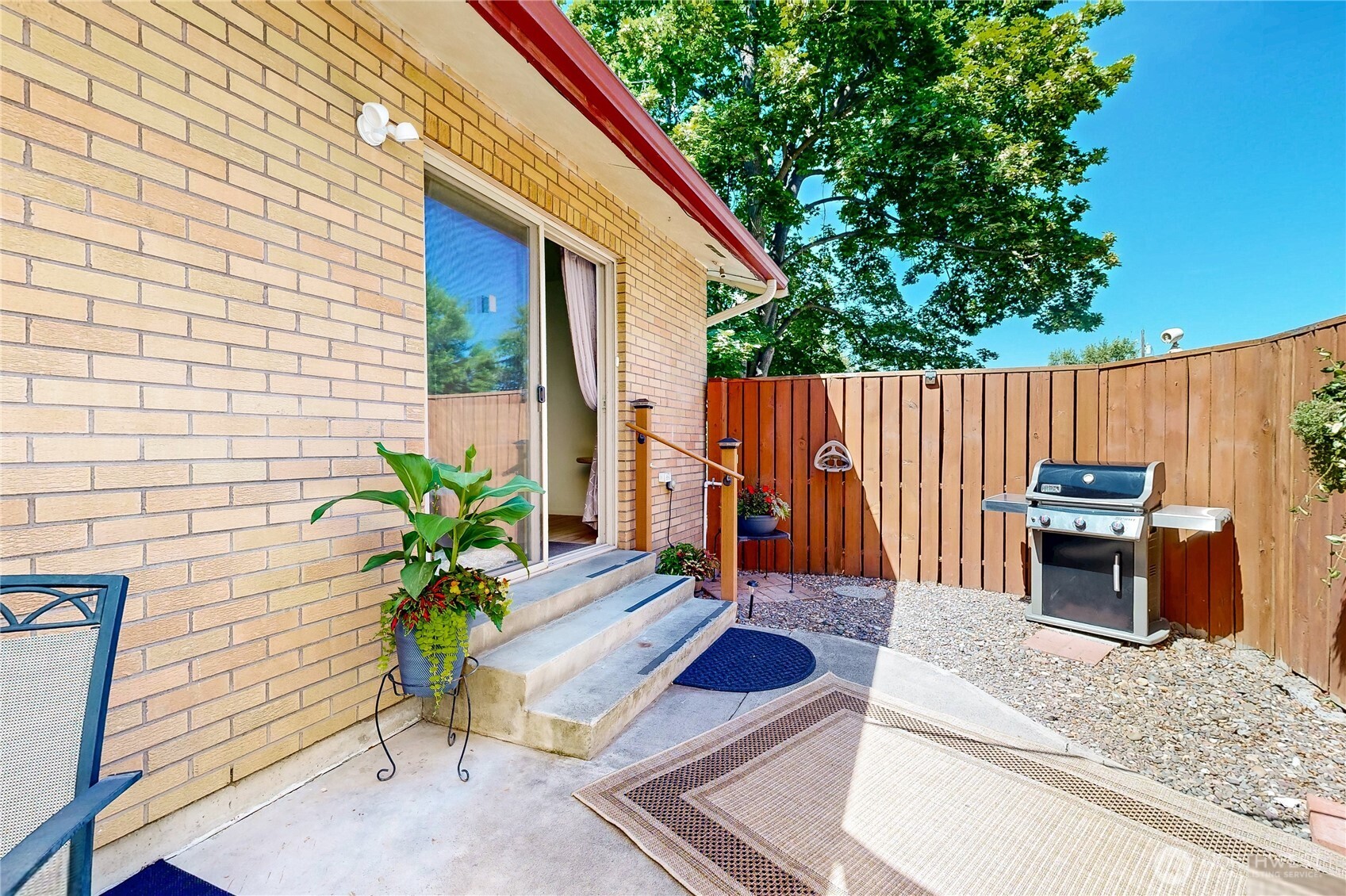 301 Ne A Street 1,2,3 Property Photo 4