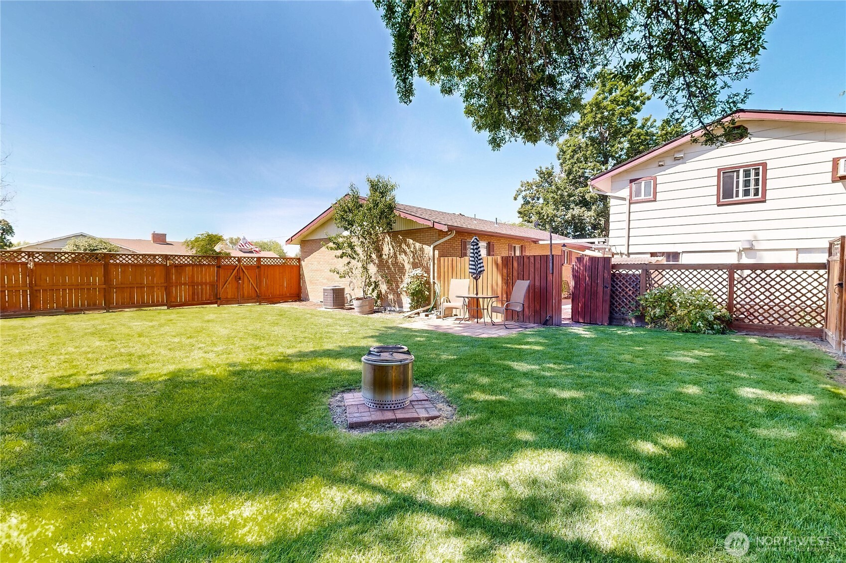 301 Ne A Street 1,2,3 Property Photo 6