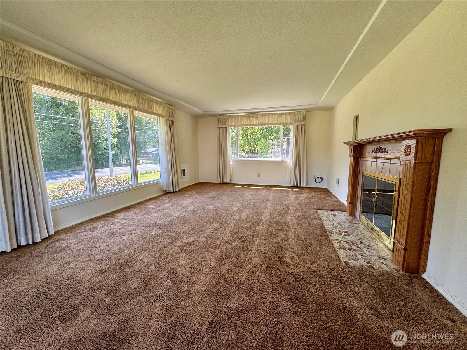 102 Laurel Place Property Photo 4