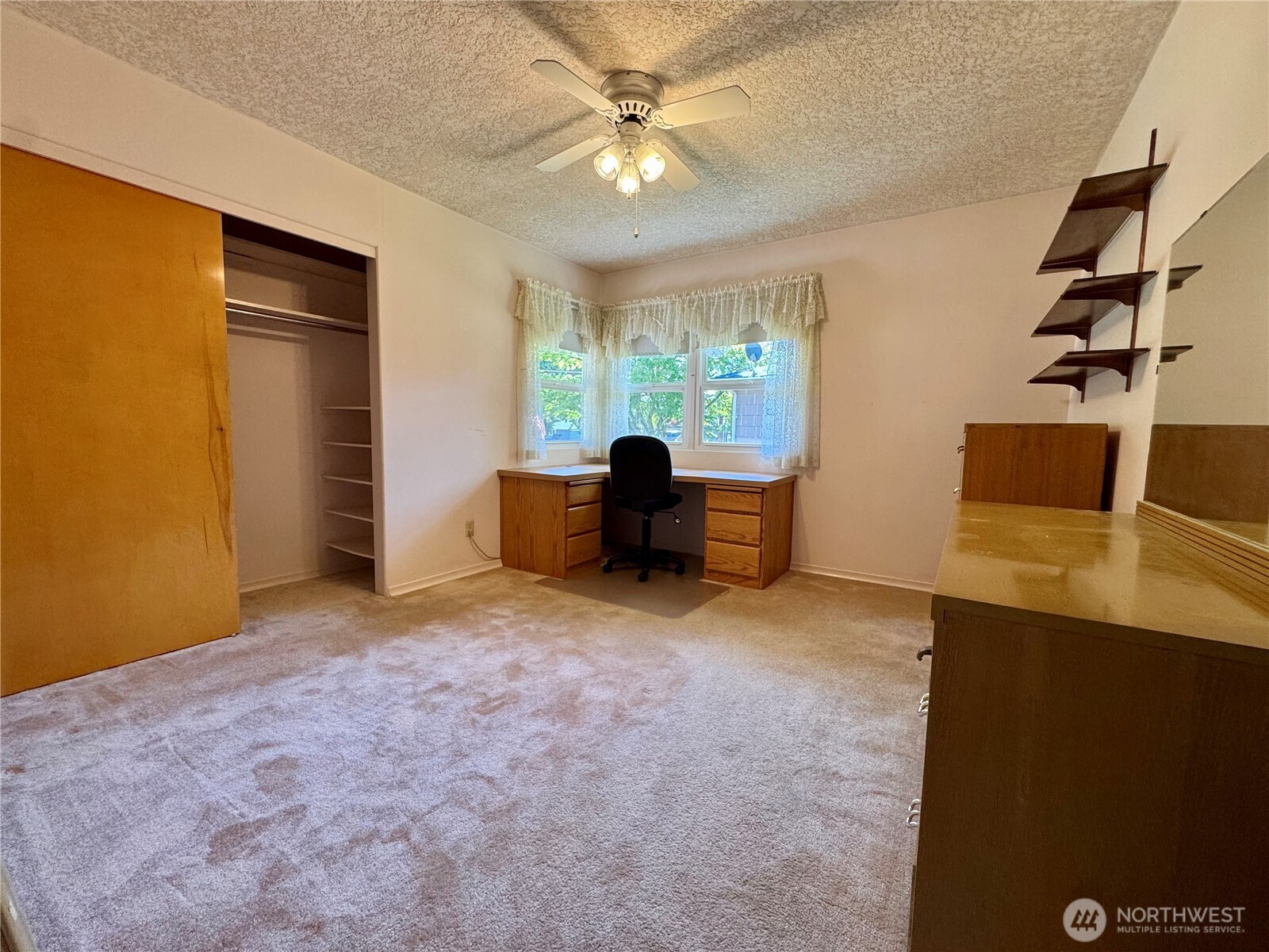 102 Laurel Place Property Photo 9