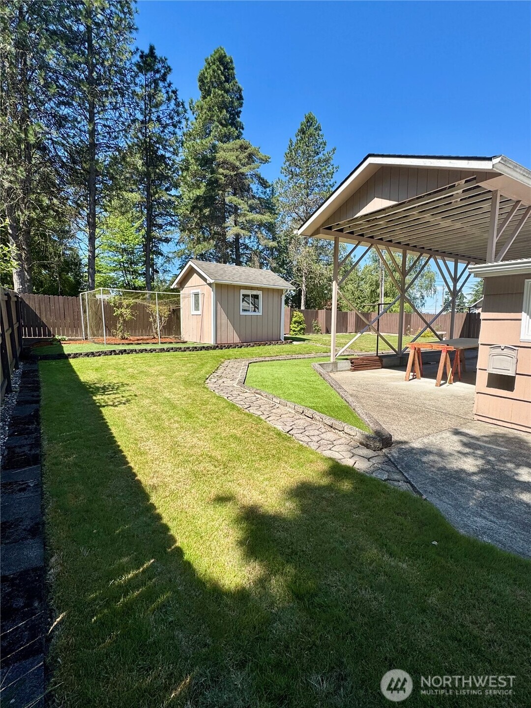 102 Laurel Place Property Photo 14