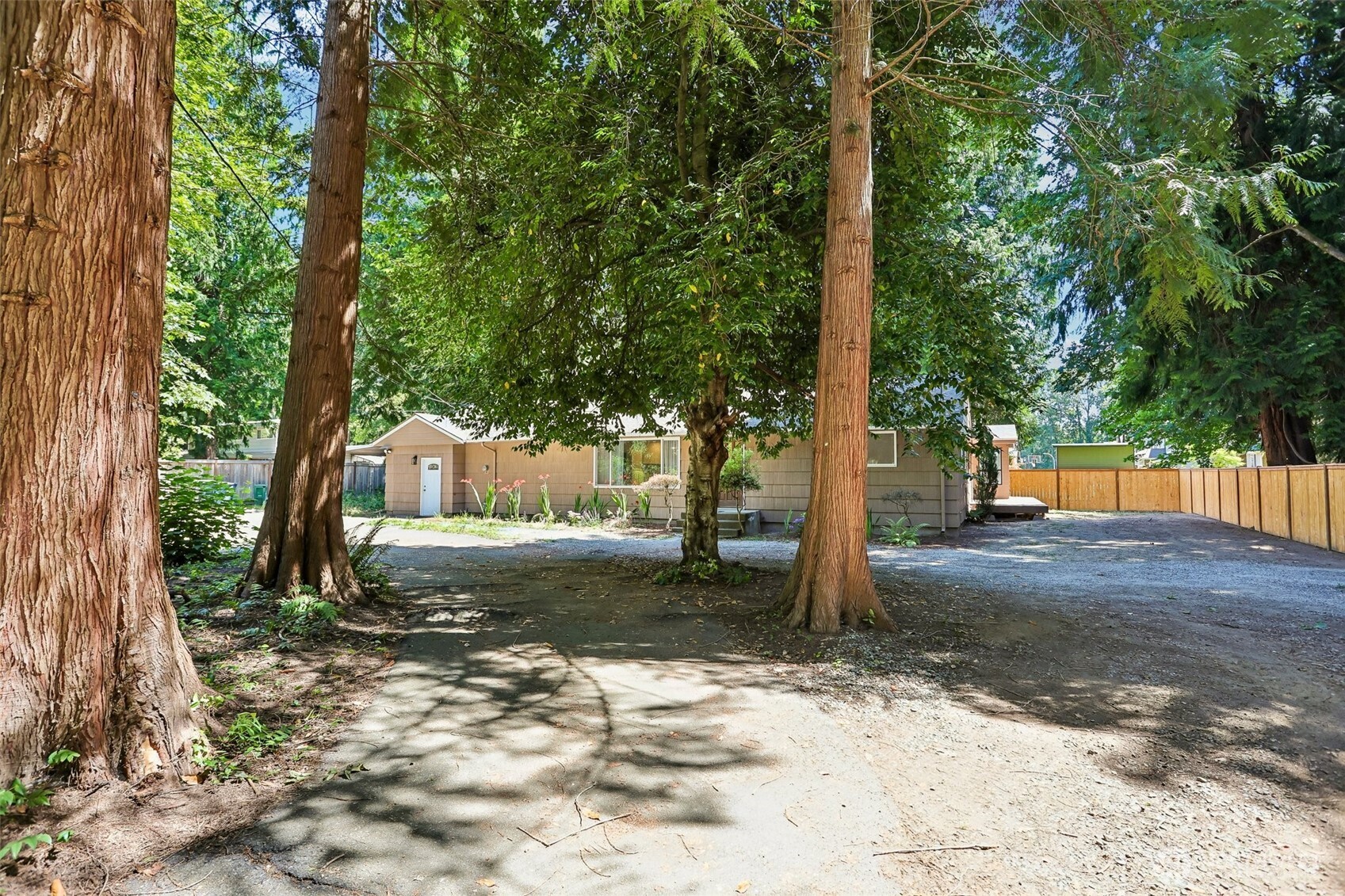 16220 Ambaum Boulevard Property Photo 3