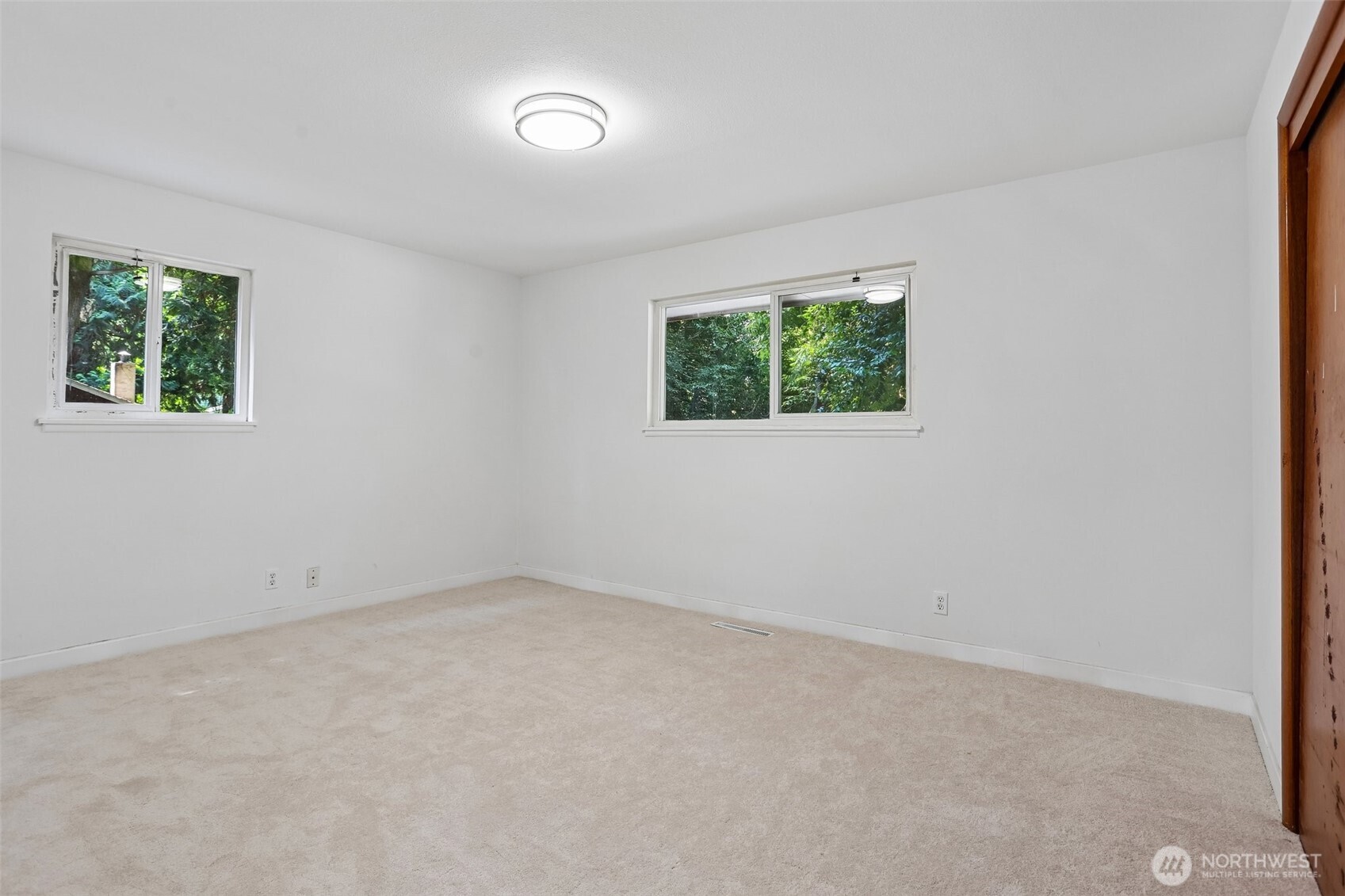 16220 Ambaum Boulevard Property Photo 28