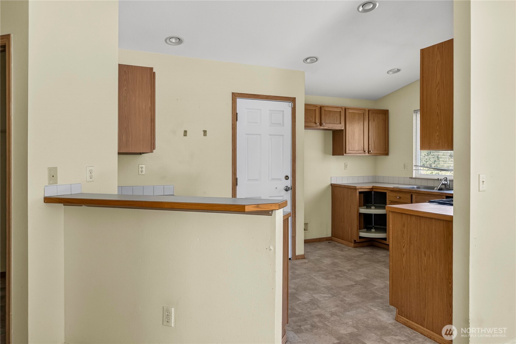 1220 184th Street Ct Property Photo 8