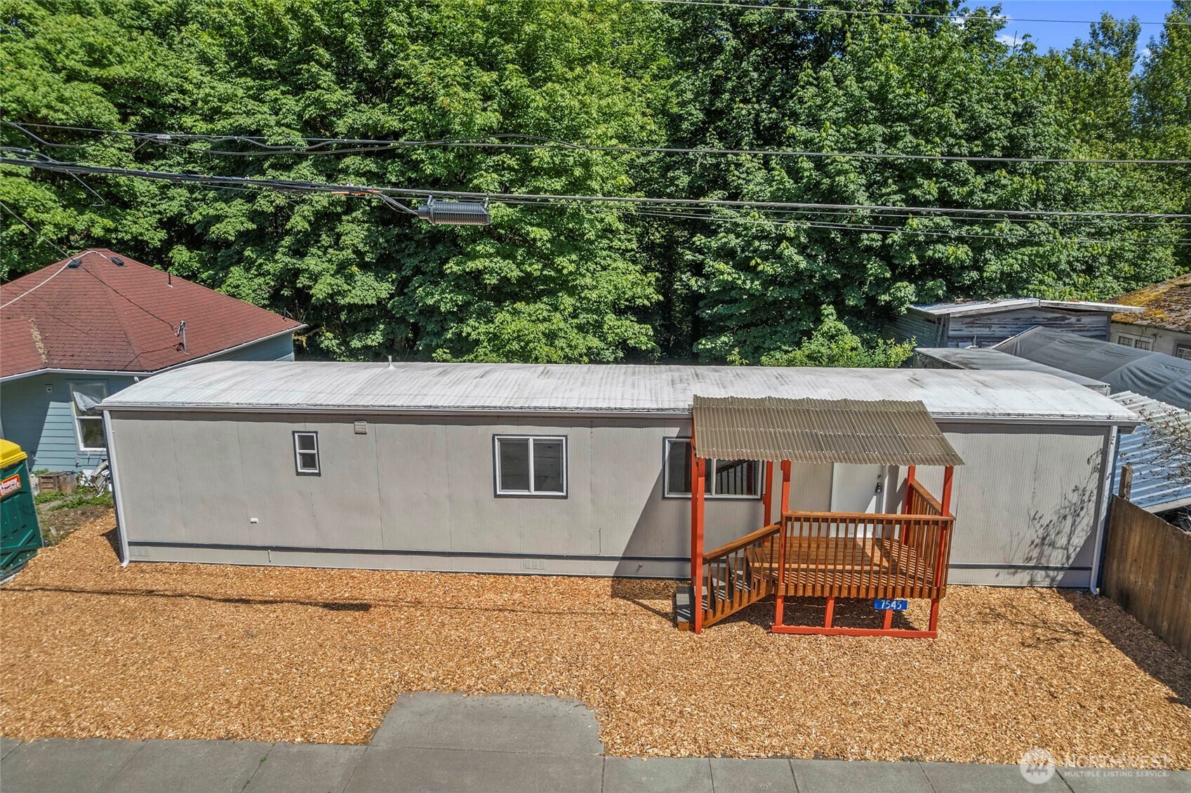7545 S Dillard Avenue Property Photo 1