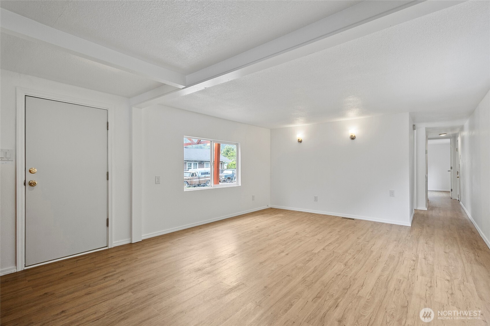 7545 S Dillard Avenue Property Photo 7
