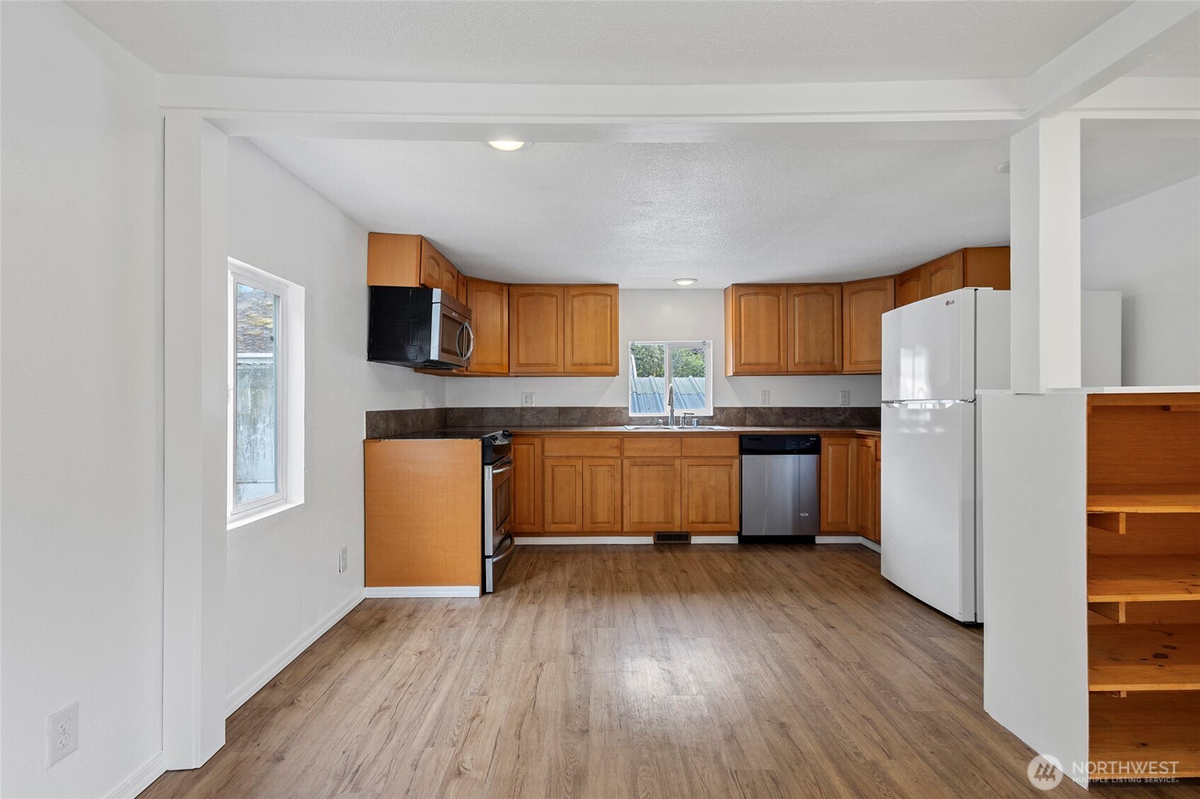 7545 S Dillard Avenue Property Photo 10