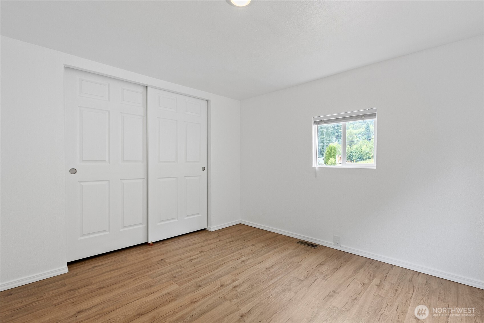 7545 S Dillard Avenue Property Photo 20