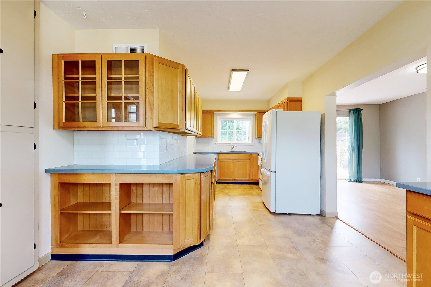 1034 Hobson Street Property Photo 6