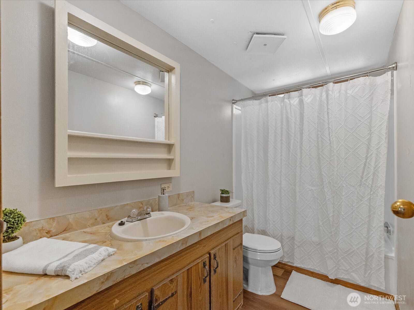 500 1st Avenue Property Photo 14