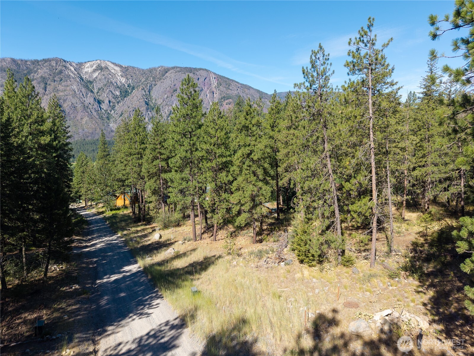 16 Highland Meadow Road Property Photo 1