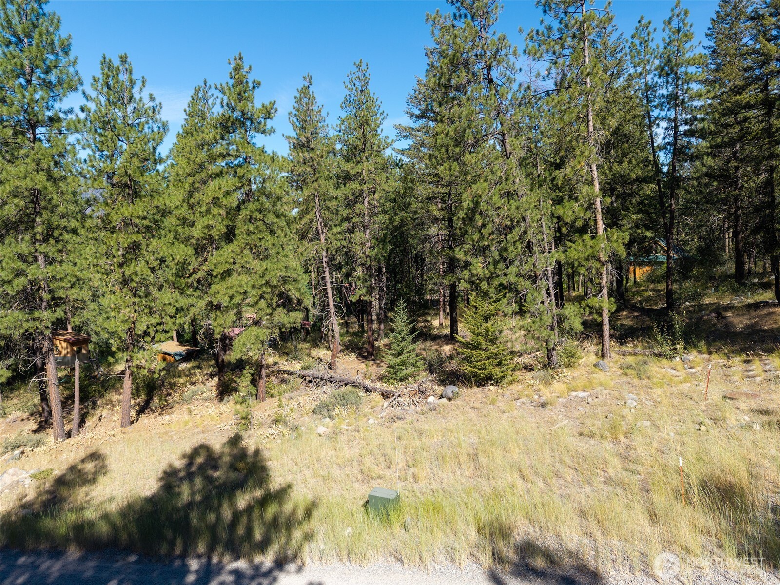 16 Highland Meadow Road Property Photo 3