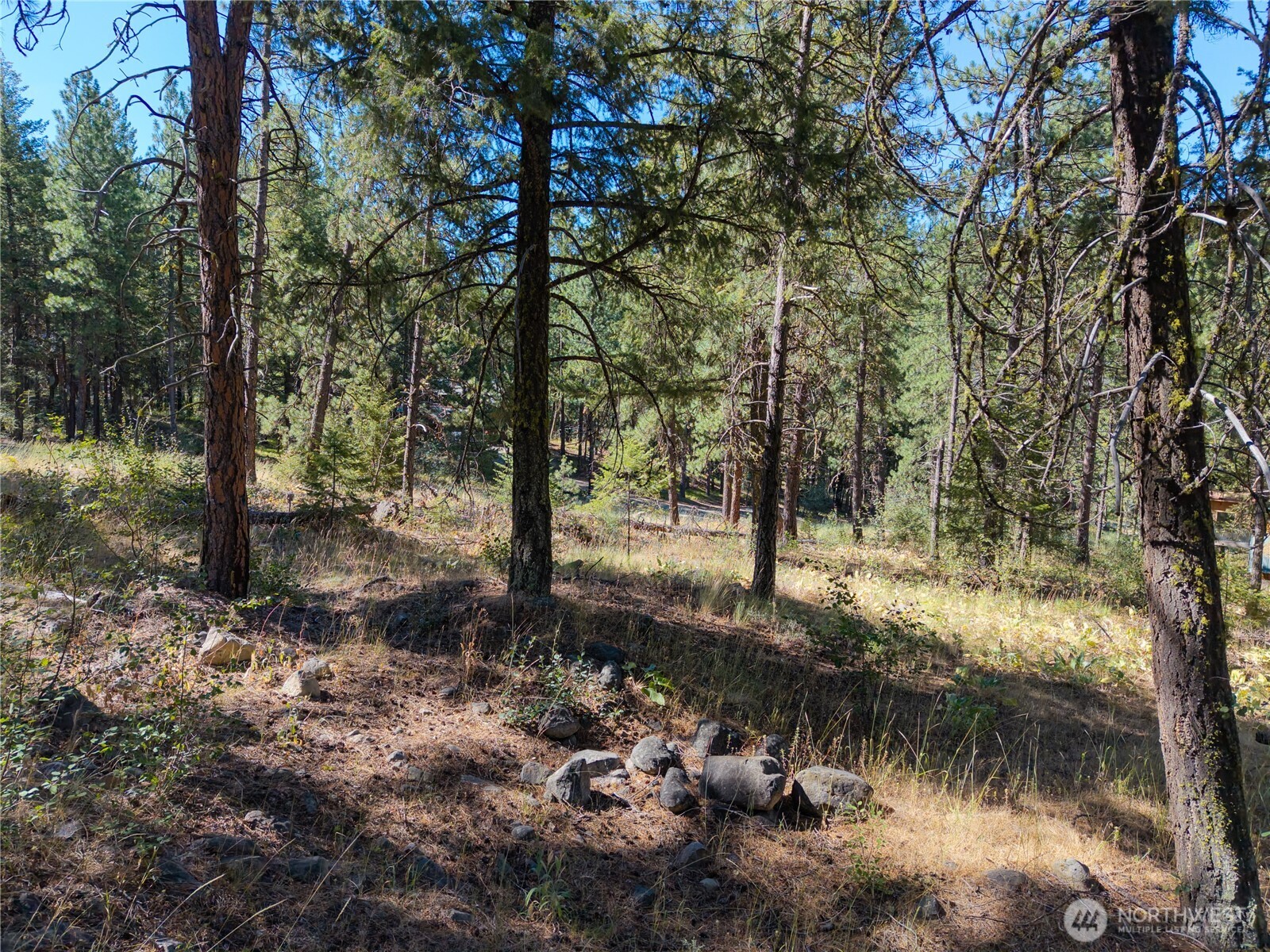 16 Highland Meadow Road Property Photo 11