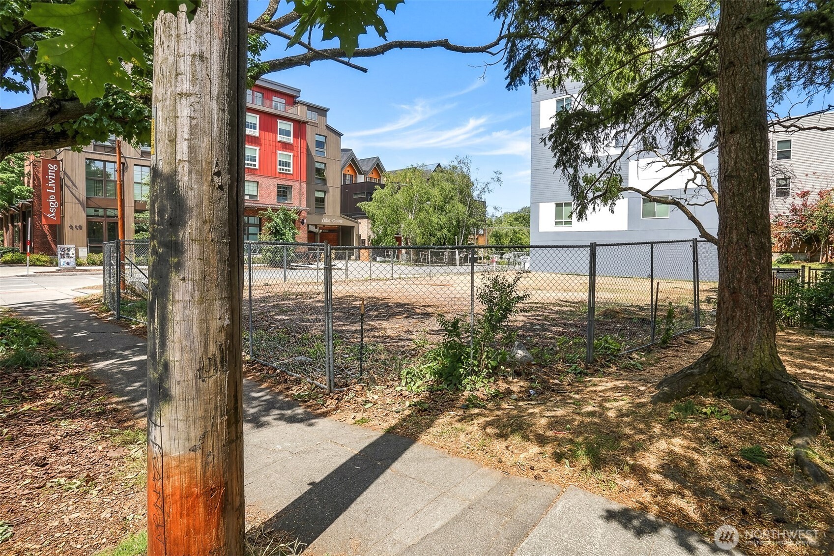 1103 Nw Market Street Property Photo 5