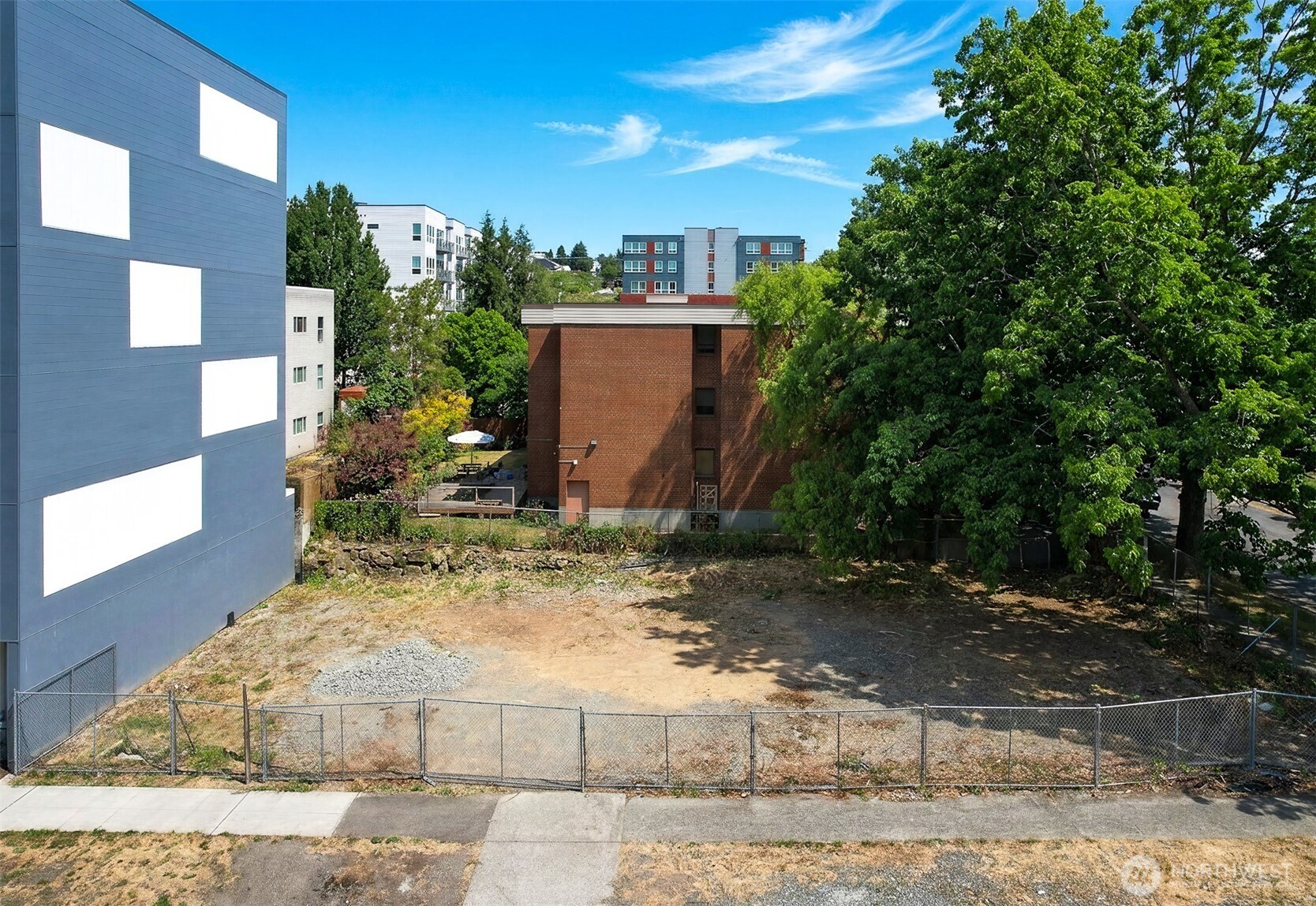 1103 Nw Market Street Property Photo 12