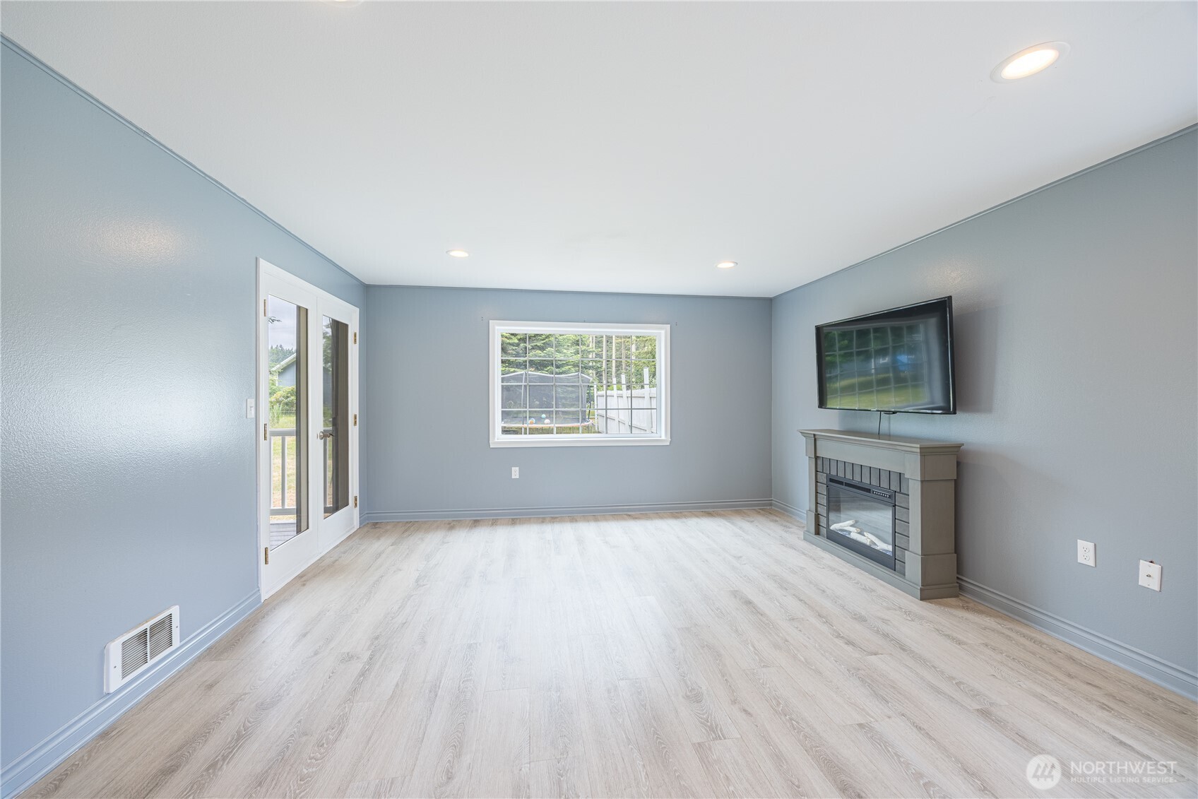 50 Misty Glen Lane Property Photo 8