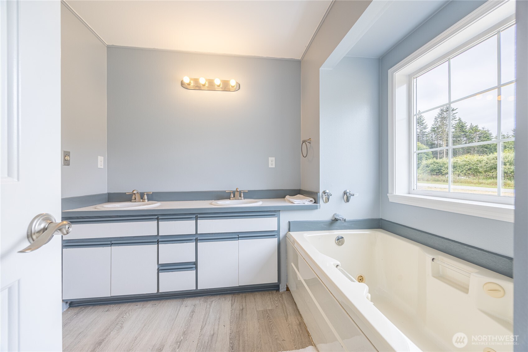 50 Misty Glen Lane Property Photo 18