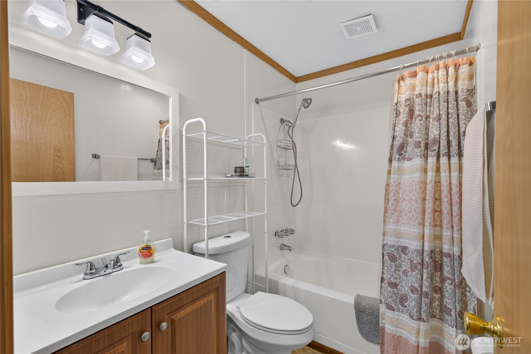 1710 Skyline Way 101 Property Photo 18
