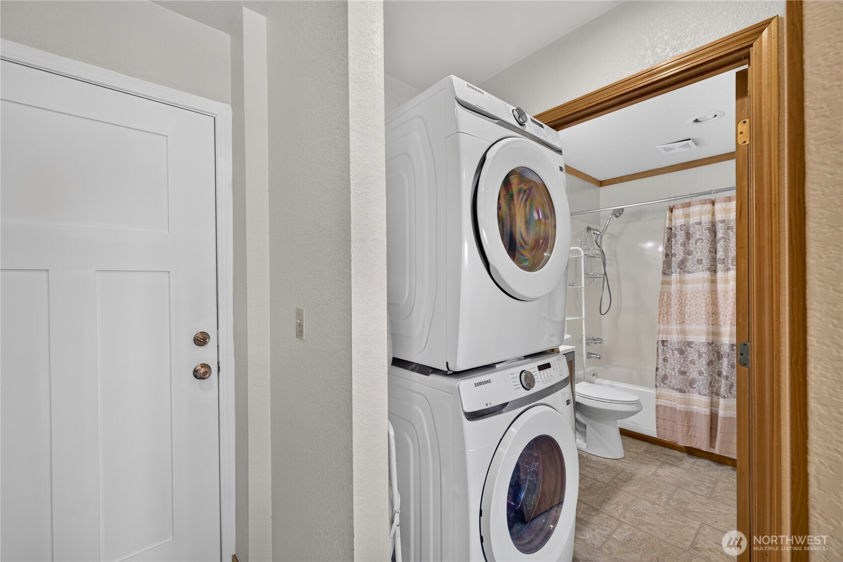 1710 Skyline Way 101 Property Photo 27