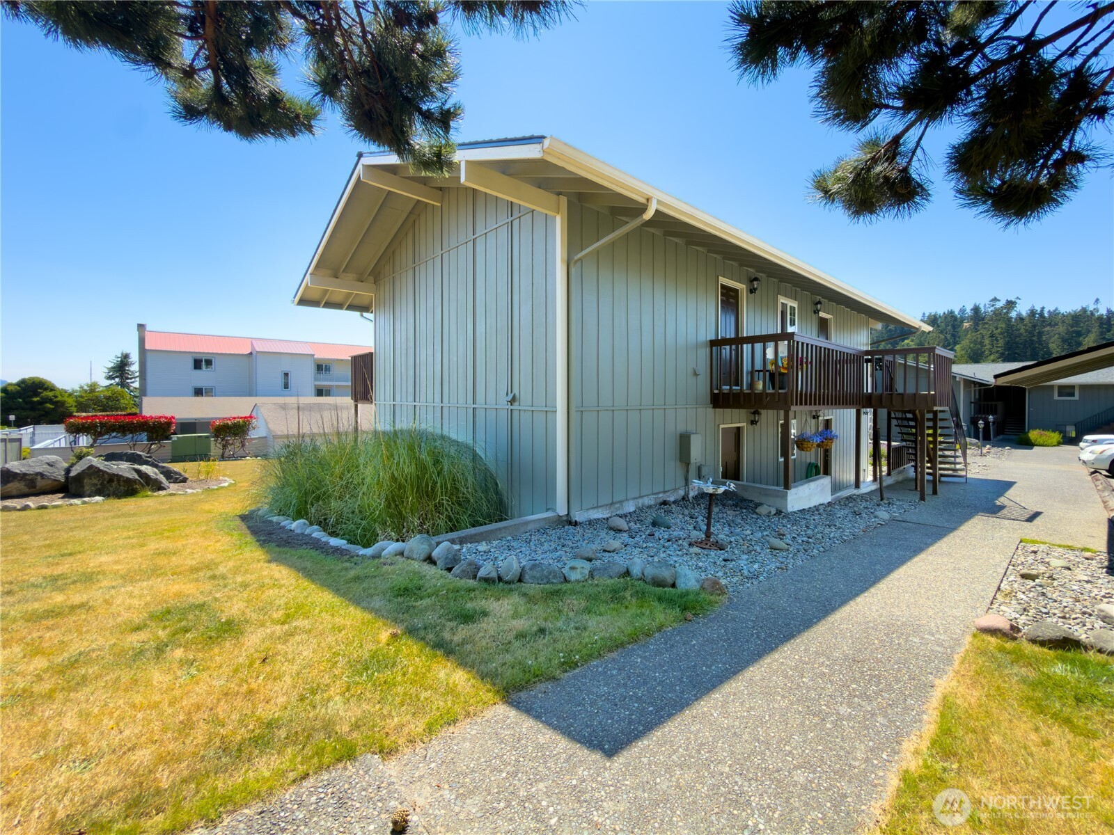 1710 Skyline Way 101 Property Photo 34